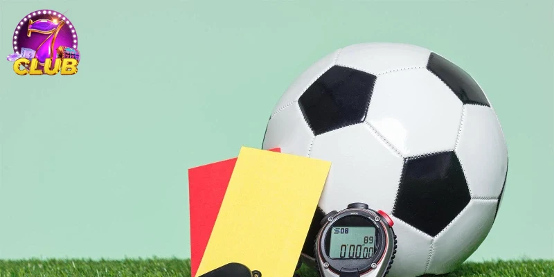 Người chơi trải nghiệm tính năng KÈO THẺ trên di động.